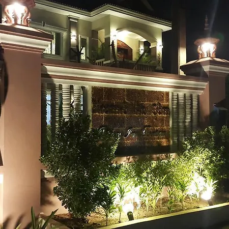 Relax Inn Boutique-2